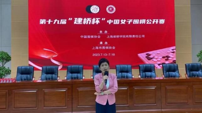 曼城在接下来的英超联赛中要迎来同埃弗顿、谢菲联以及纽卡的比赛。
